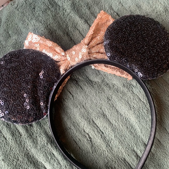 Custom sequin Champagne bow minnie mouse ears headband - Picture 3 of 3